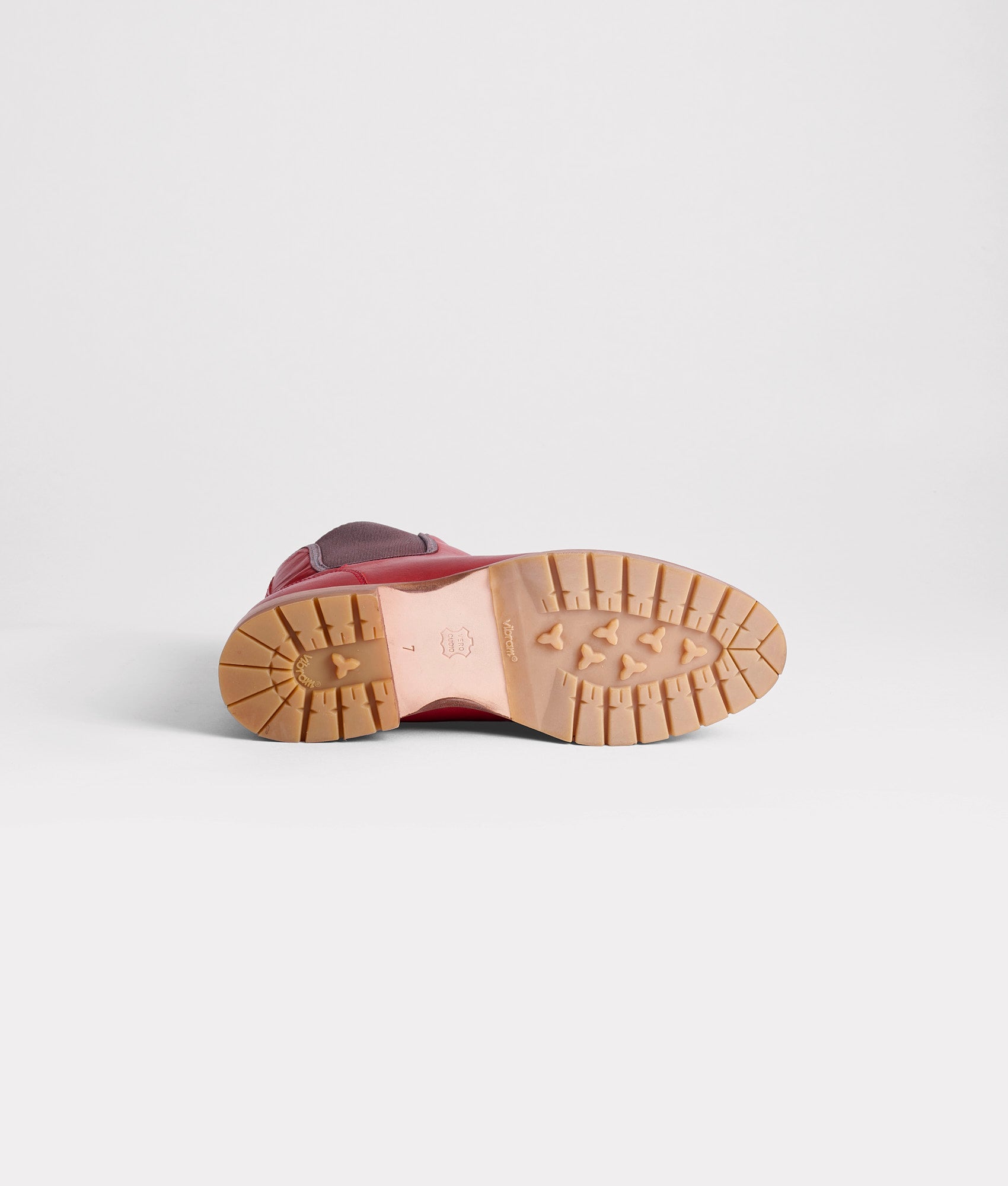 All-Weather Town Chelsea :: Crimson - Image 8