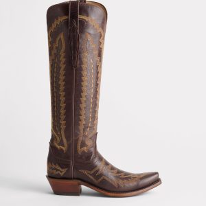 Priscilla :: Brown
