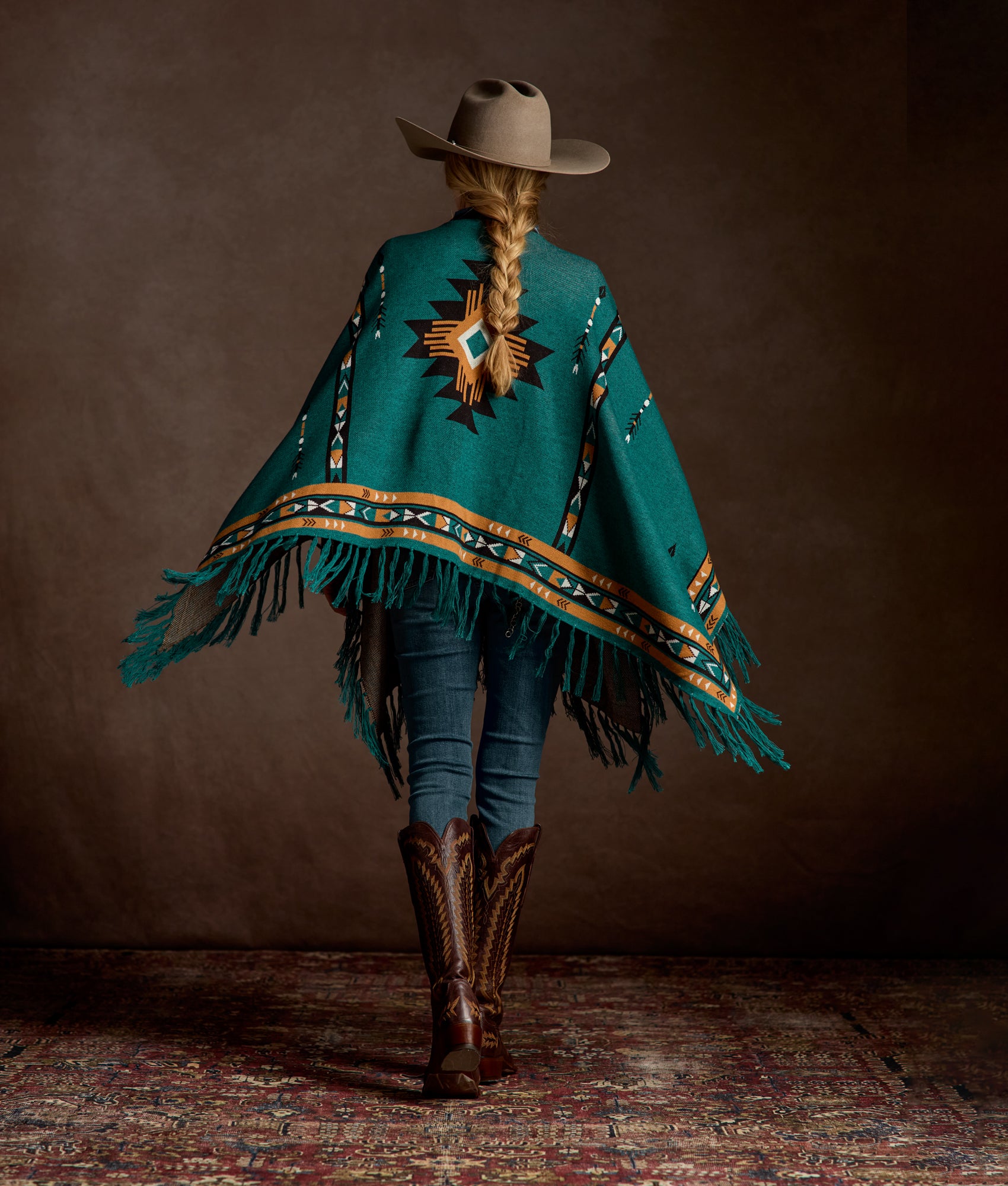 Alpaca Fleece Cape :: White/Multi - Image 9