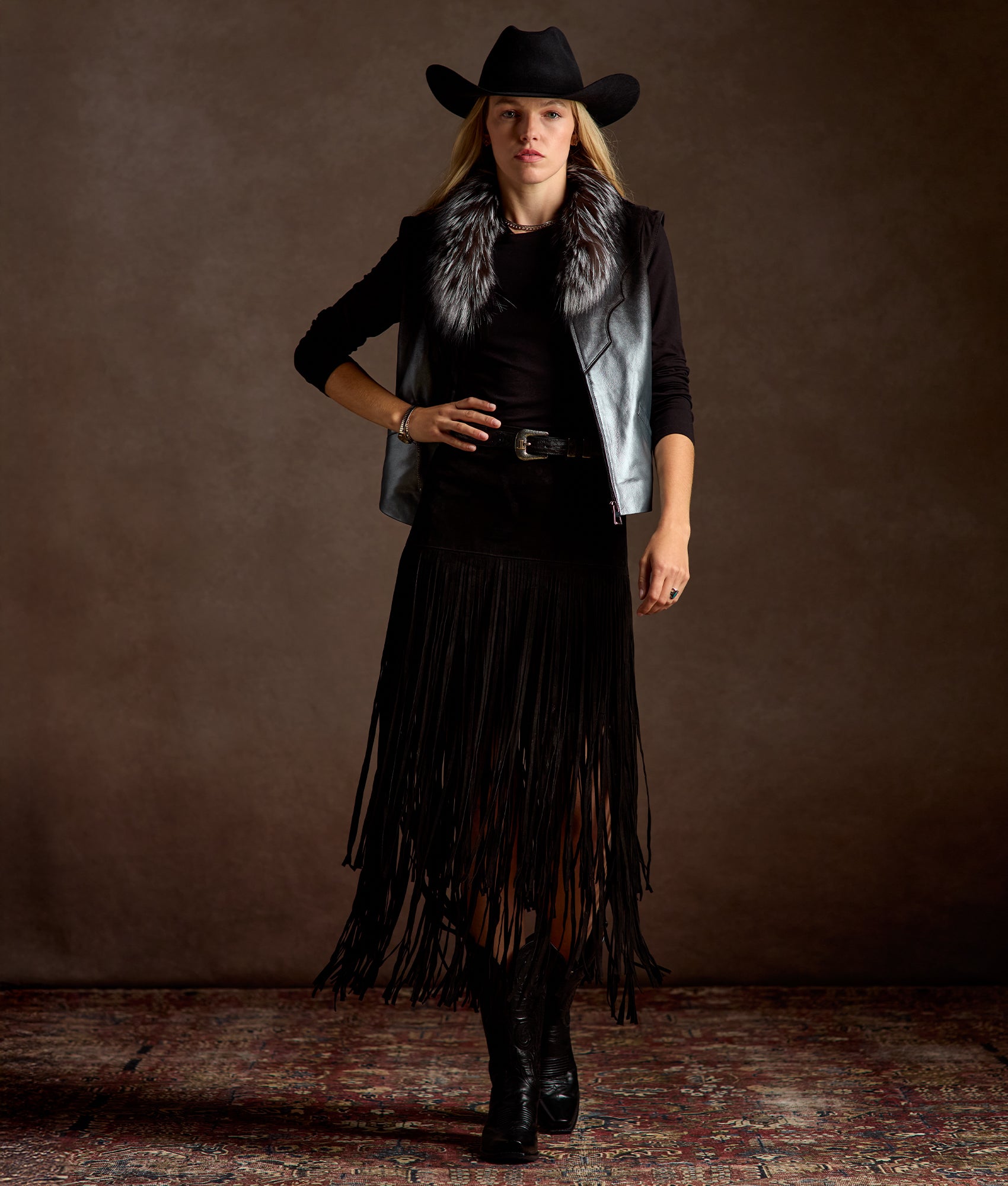 Duchess Of The Range Fur Vest :: Metallic Gradient - Image 8