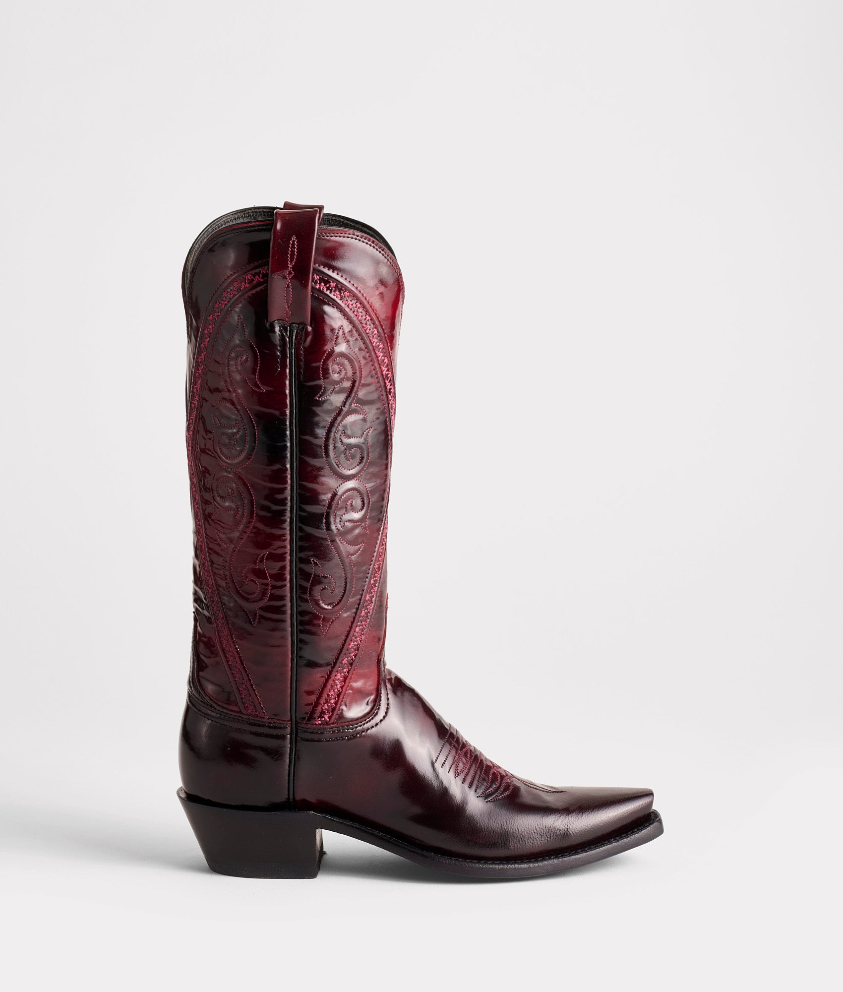Darlene :: Black Cherry