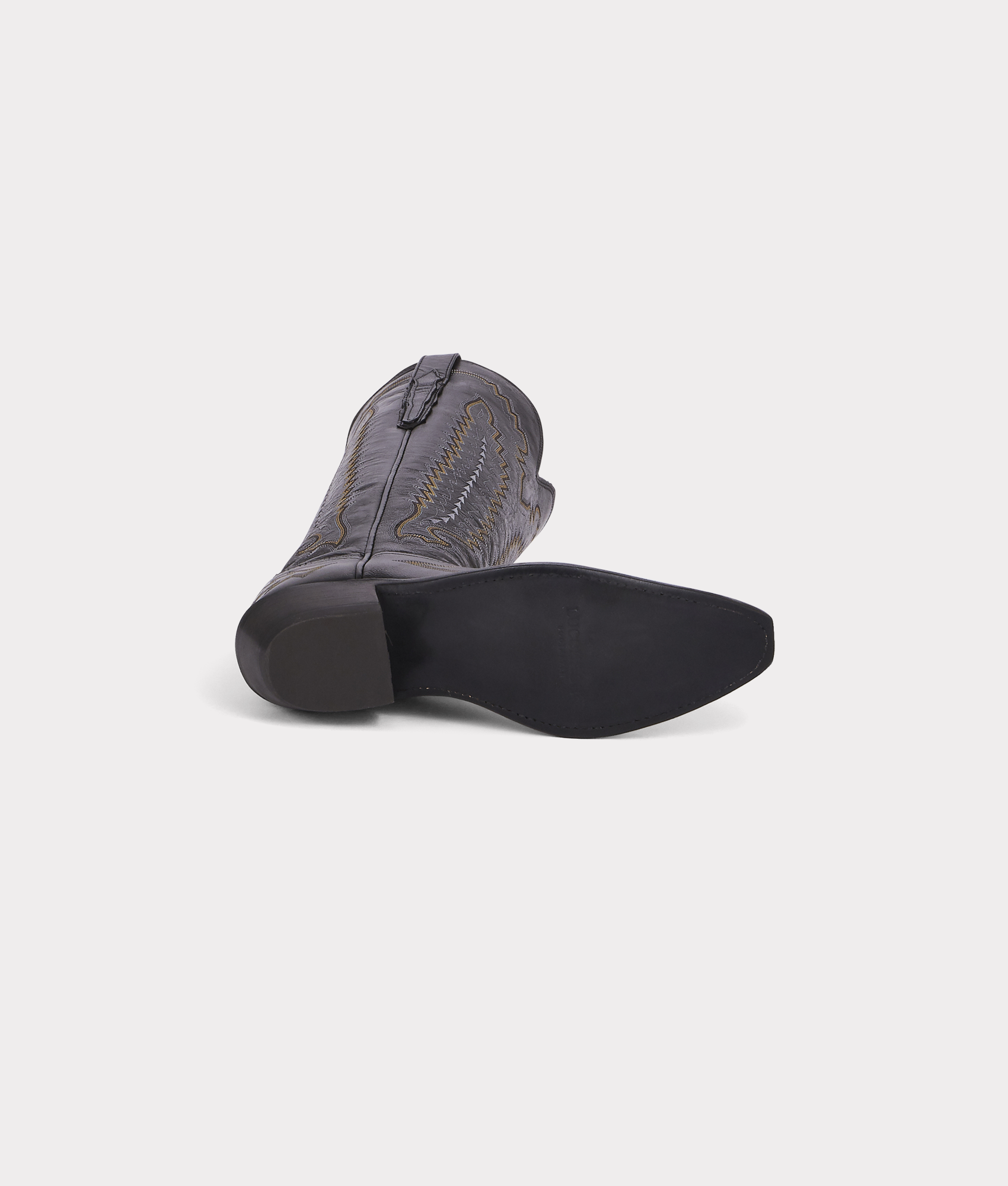 Priscilla :: Black - Image 15